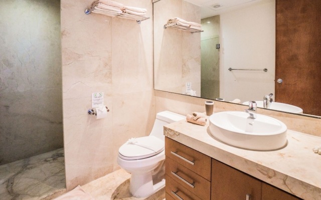 Abrazo Del Mar 3 Bedroom Condo