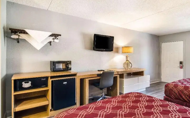 Econo Lodge Brunswick