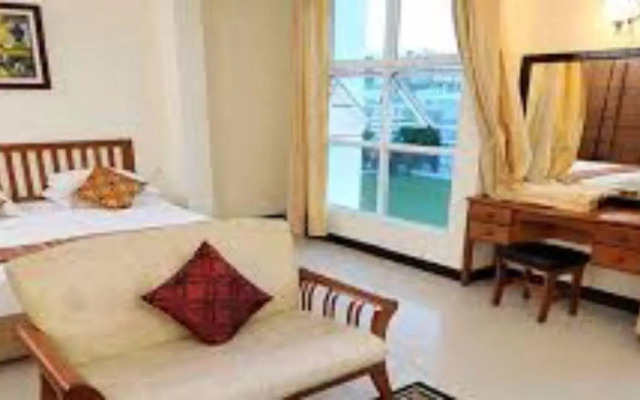 Baani Hotel
