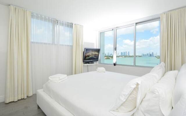 Miami World Rental - Mondrian 1216