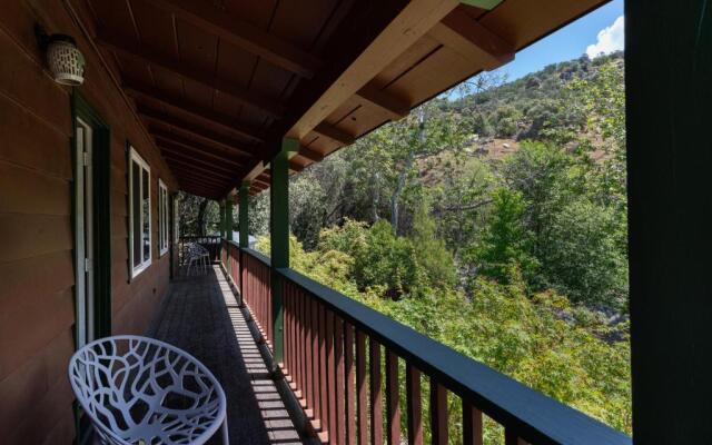 Buckeye Tree Lodge