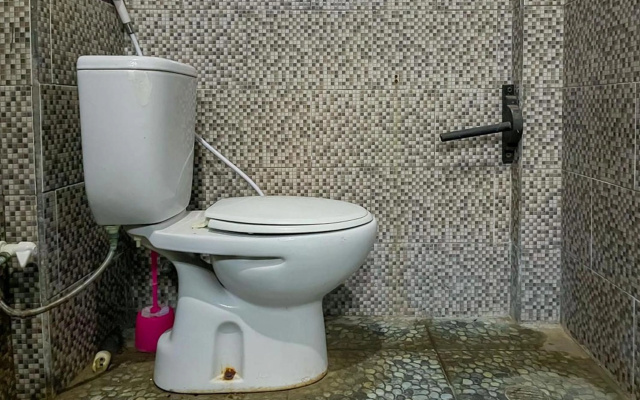 711 Gili Trawangan Near Gili Trawangan Harbour RedPartner – Bathroom – Gili Meno