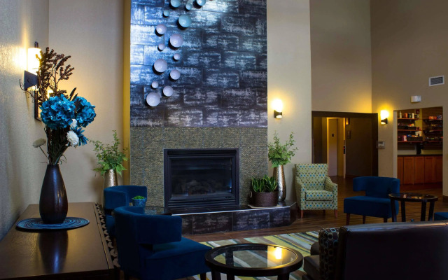Best Western Plus Menomonie Inn & Suites