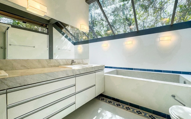 Arquitetura única na Granja Viana