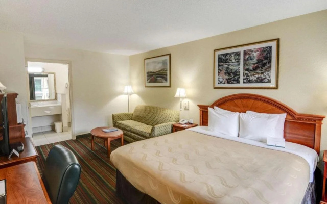 Quality Inn & Suites Biltmore East