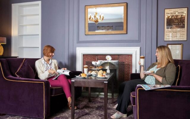 Mercure Farnham Bush Hotel