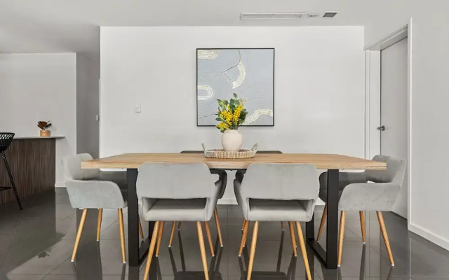 Cirque Apartments