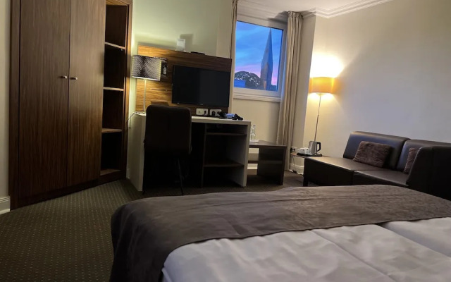 Hotel Excellent