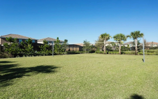 Extraordinary 5BR Private Pool Near Disney Area!