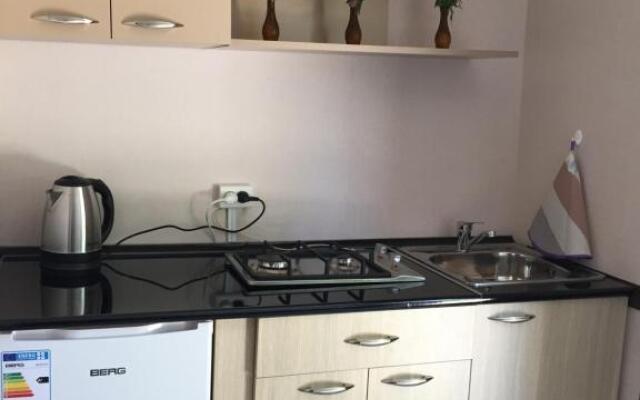 Apple Tree Family Home (ECO)