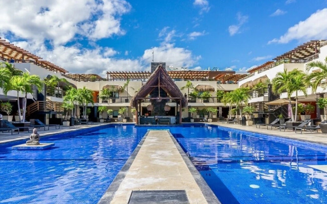 Aldea Thai 219 2 Bedroom Condo by Redawning