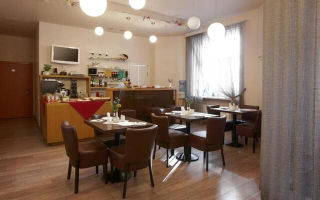 Hotel Edvards