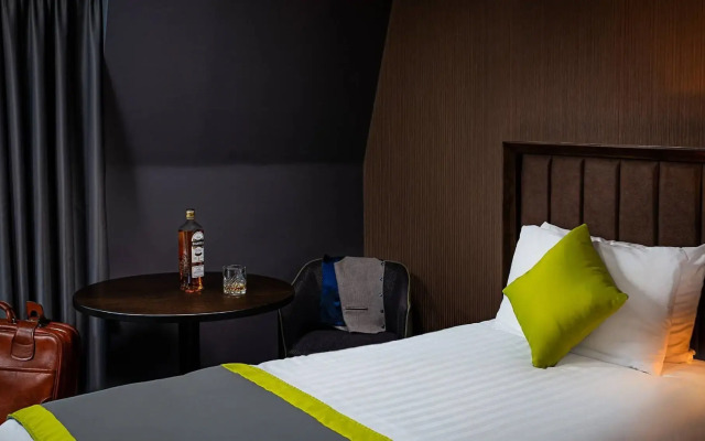 Midlands Park Hotel