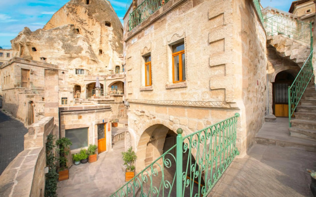 Terra Cave Hotel
