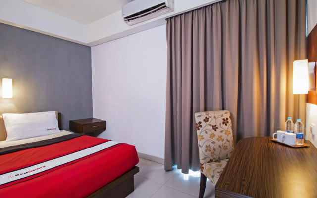 RedDoorz Plus near RS Pertamina