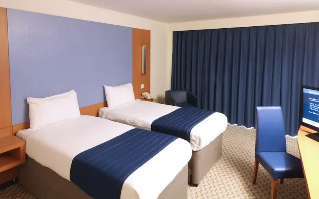 Ramada London North M1