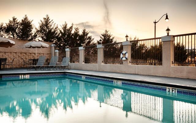 Best Western Circle Inn