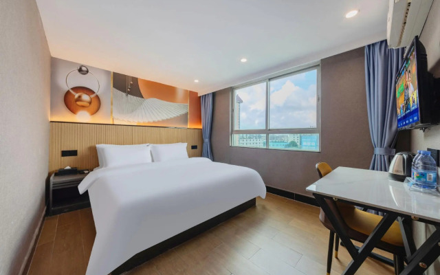 Dongfang Hotel