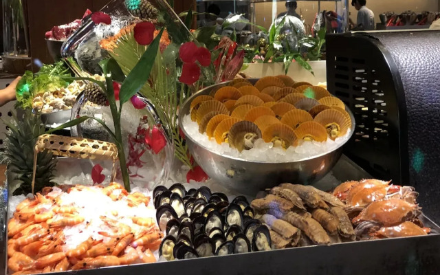 Guangdong International Building （South Gate 2）