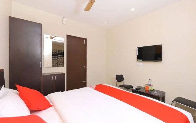Nakshatra Grand by OYO Rooms