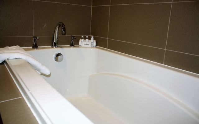 Best Western Premier NYC Gateway Hotel