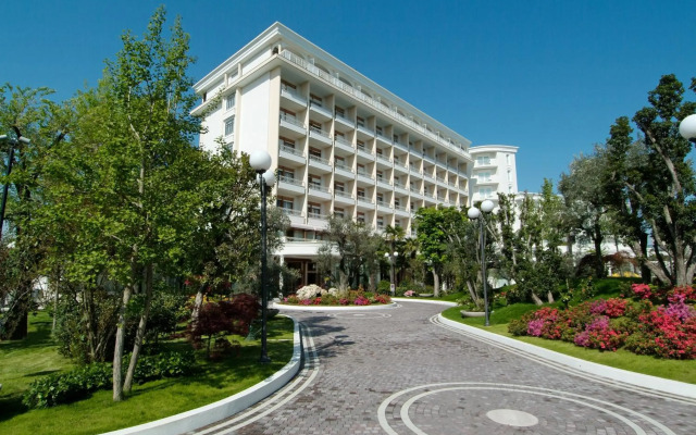 Hotel La Residence & Idrokinesis