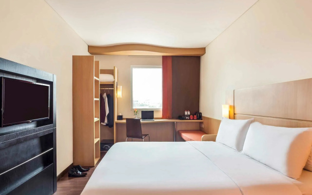 ibis Surabaya City Center