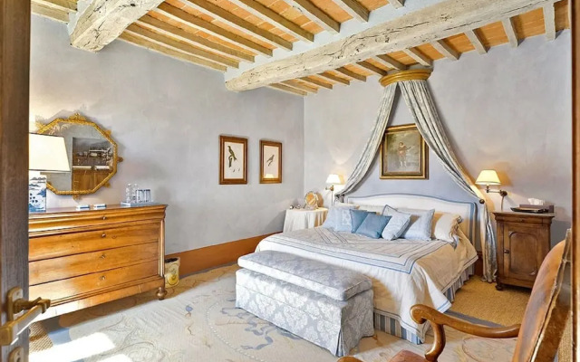 Belvilla by OYO Villa Aiola