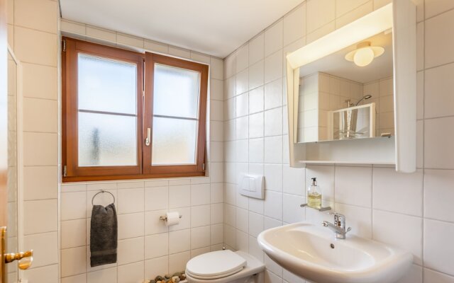 Alpine Apartment With Stunning Views