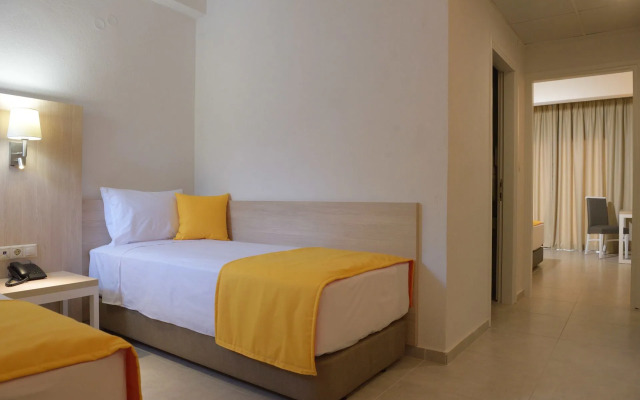 Aristoteles Holiday Resort & Spa
