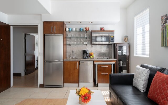 Strand Ocean Dr Suites by SV Rentals