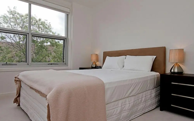 Accommodate Canberra - Trieste
