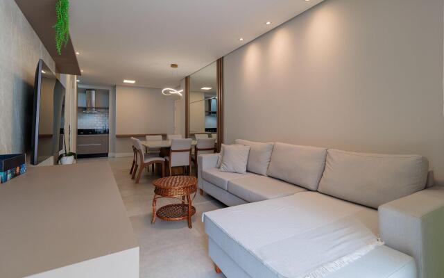 Apto luxuoso a 230m da praia de Jurerê VJE301