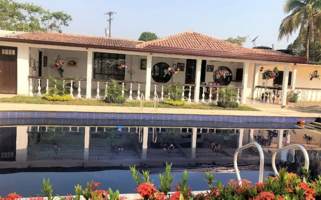 Casa Regis Campestre Finca Agroturistica