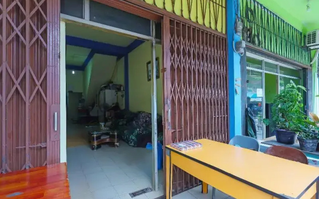 Spot On 92186 Penginapan Lorra