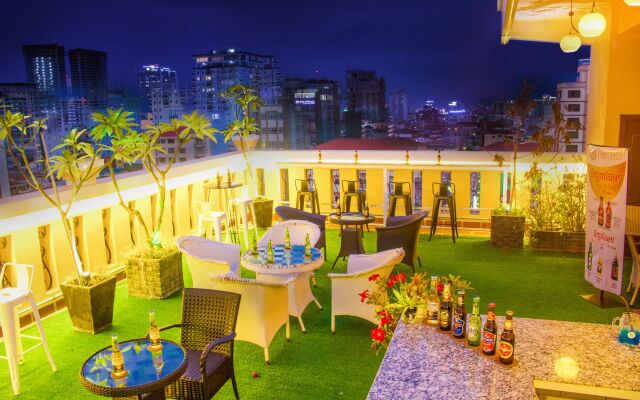 The Mou Hotel