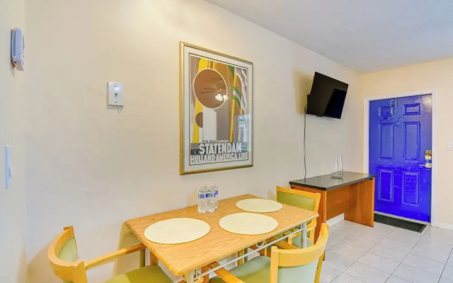 Centrally Located Hallandale Beach Condo