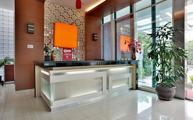 ZEN Rooms Tebet Area