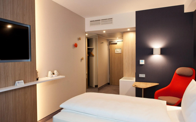 Holiday Inn Express Munich - Olympiapark by IHG