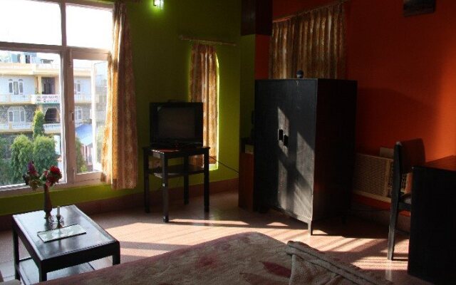 Hotel Bedrock