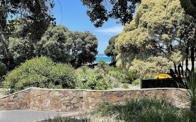 DoubleTree by Hilton Napier Hotel & Suites