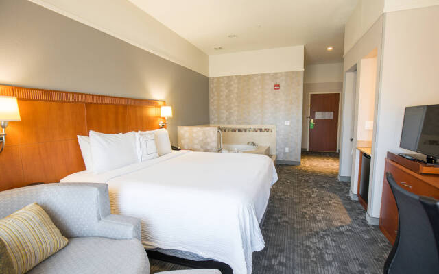 Courtyard by Marriott Merced