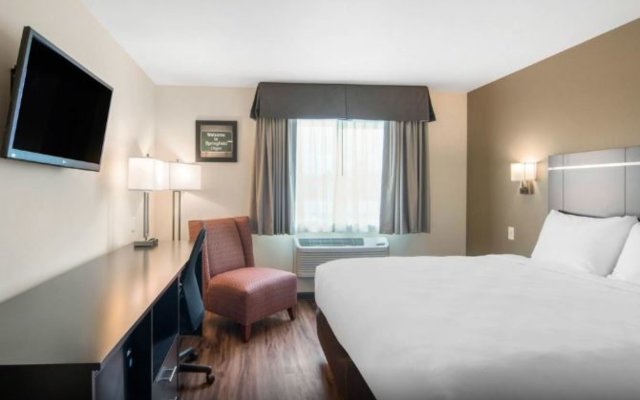 Econo Lodge Inn & Suites