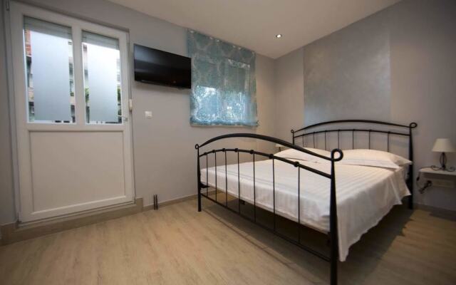 Studio Apartment with garden