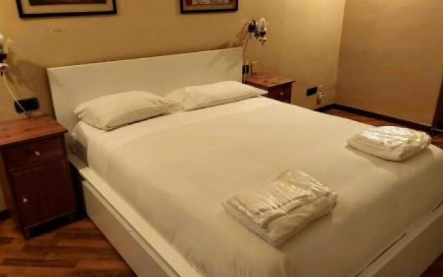 Stylish Boutique Apartment-City Center