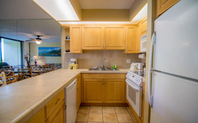 Papakea J103 2 Bedroom Condo by RedAwning