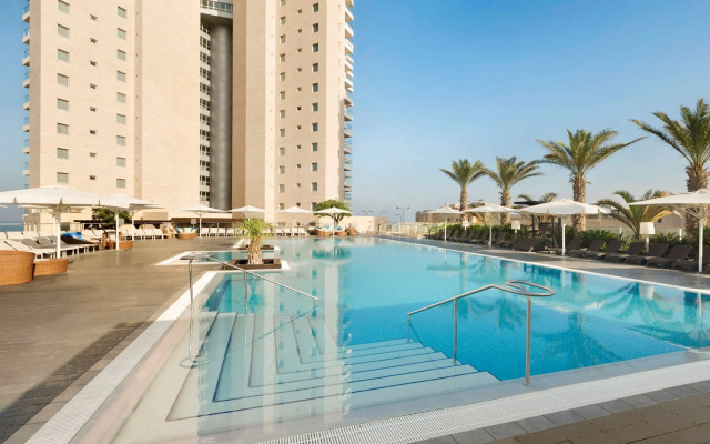 Ramada Hotel & Suites by Wyndham Netanya