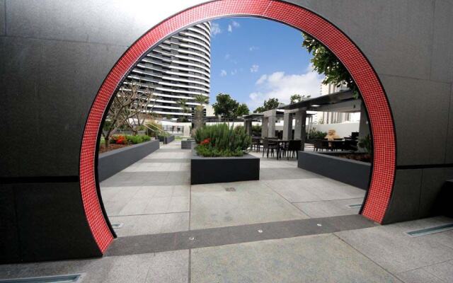 The Oracle Broadbeach 906