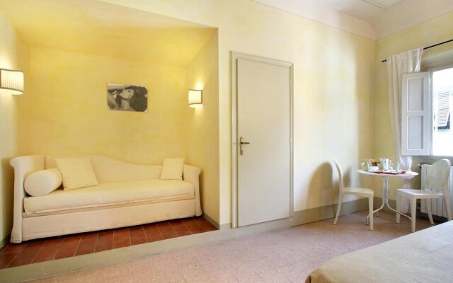 Michelangelo Guest House