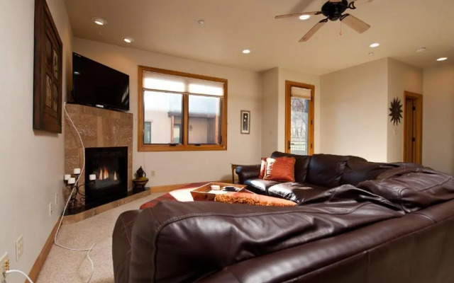 Crimson Cliffs Unit 55